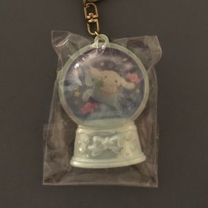Sanrio cinnamoroll snow globe keychain blue (damage) read description